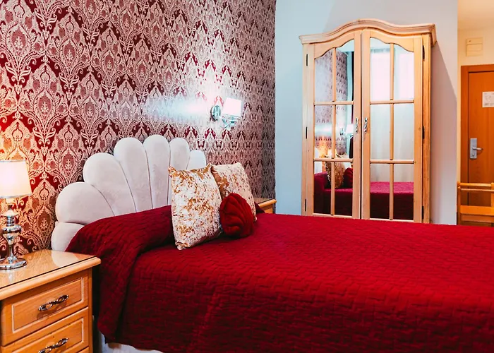 Hostal Mont RoyalHostal